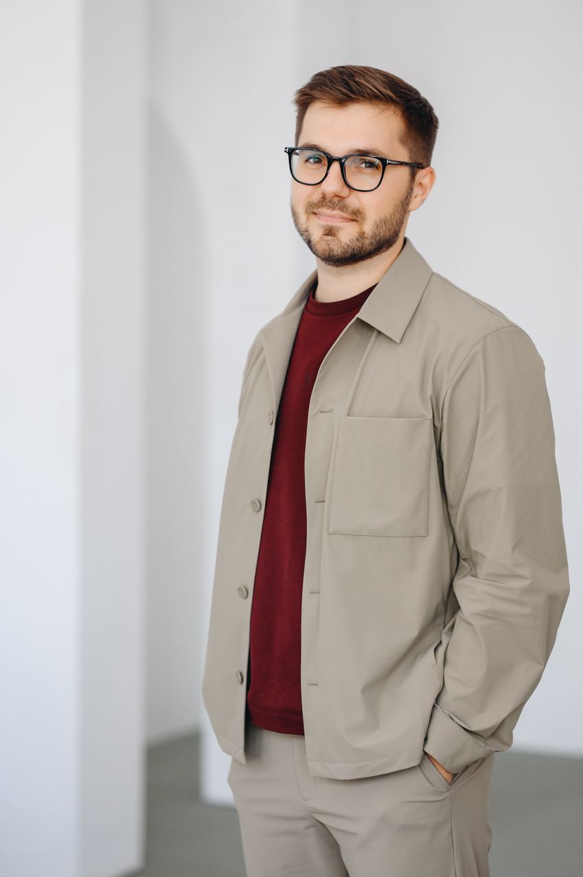 Фотографія директора